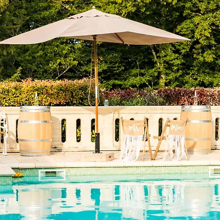 فندق مبيت وإفطار Domaine De La Rocque Liorac-sur-Louyre