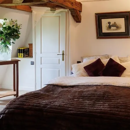 Domaine De La Rocque فندق مبيت وإفطار *